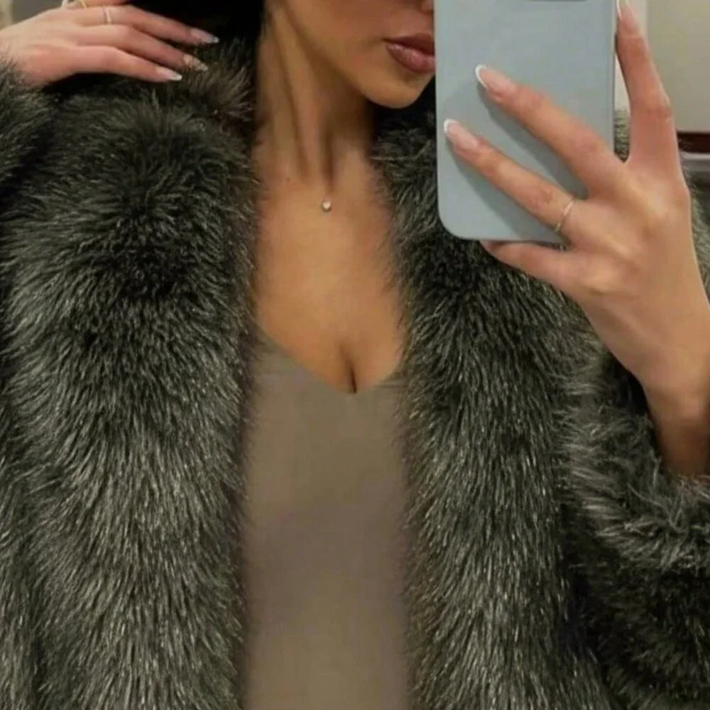 Green Casual Women's Dyed Tip Long Faux Fur Lapel Jacket - Picture 4 of 5